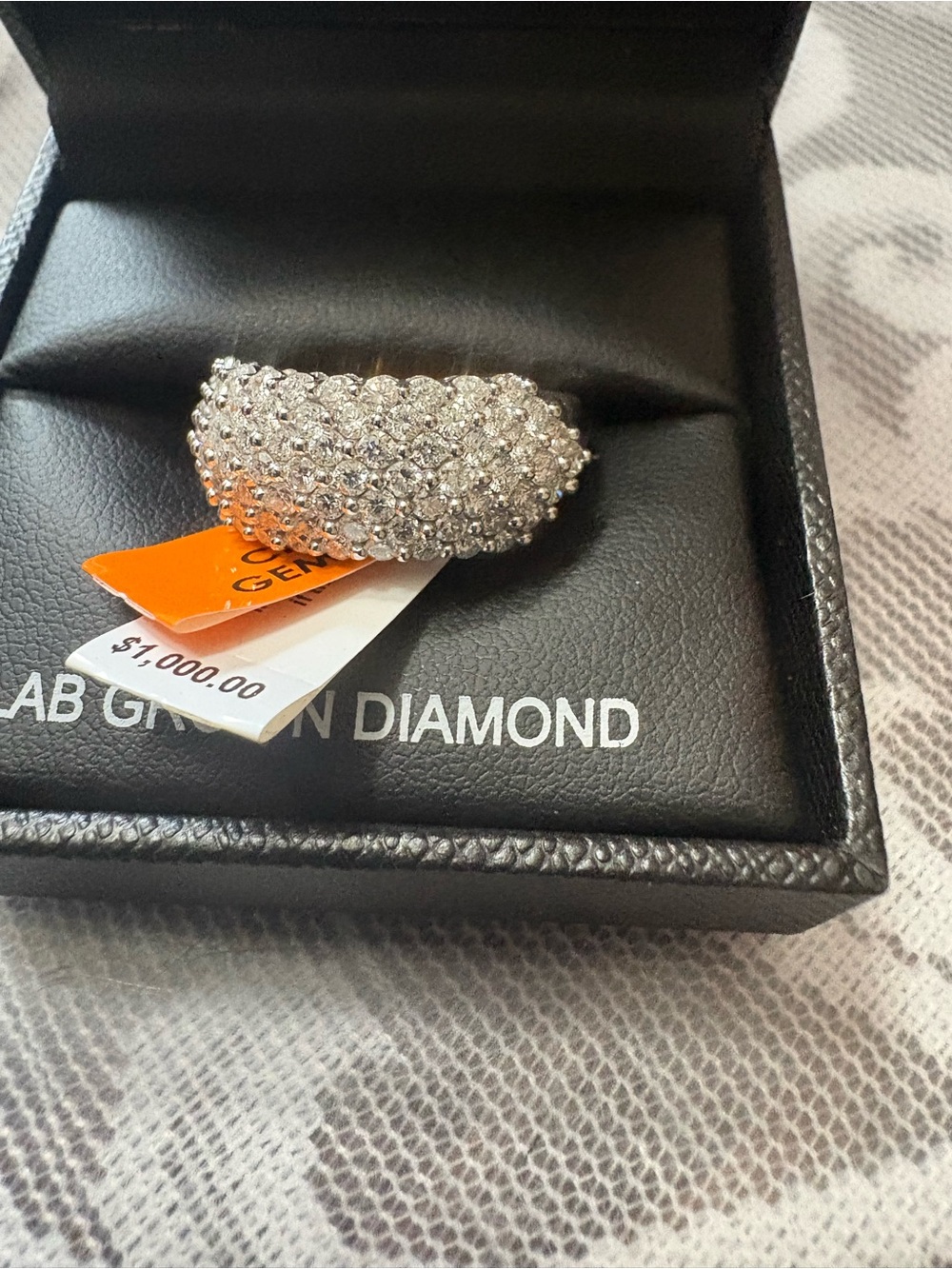 2carat studded band in heavy